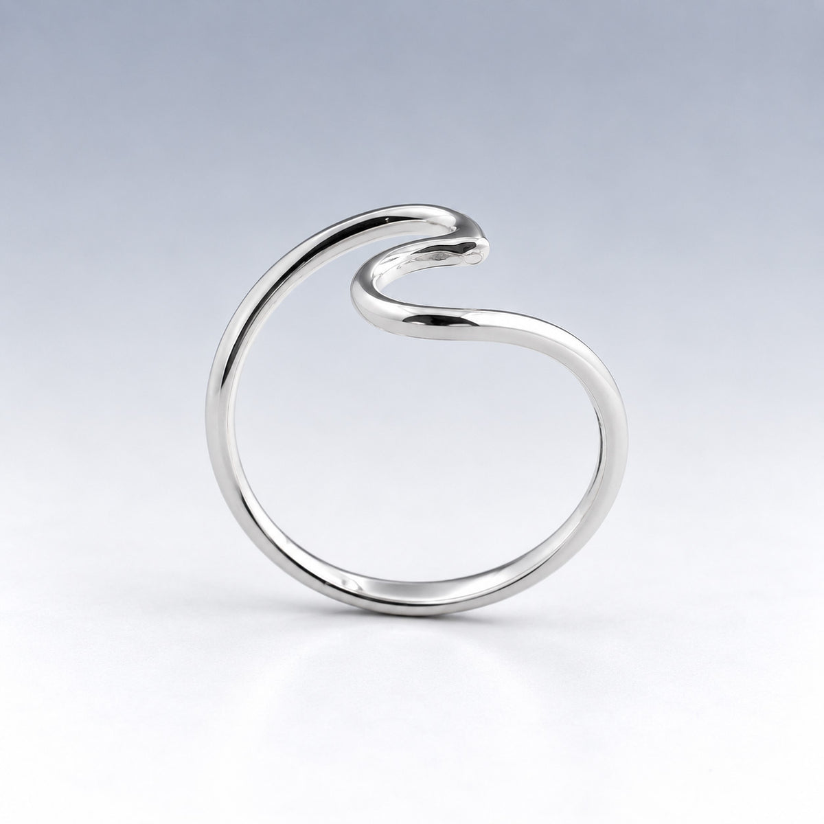 Tara Single Ocean Wave Silver Stacking Ring