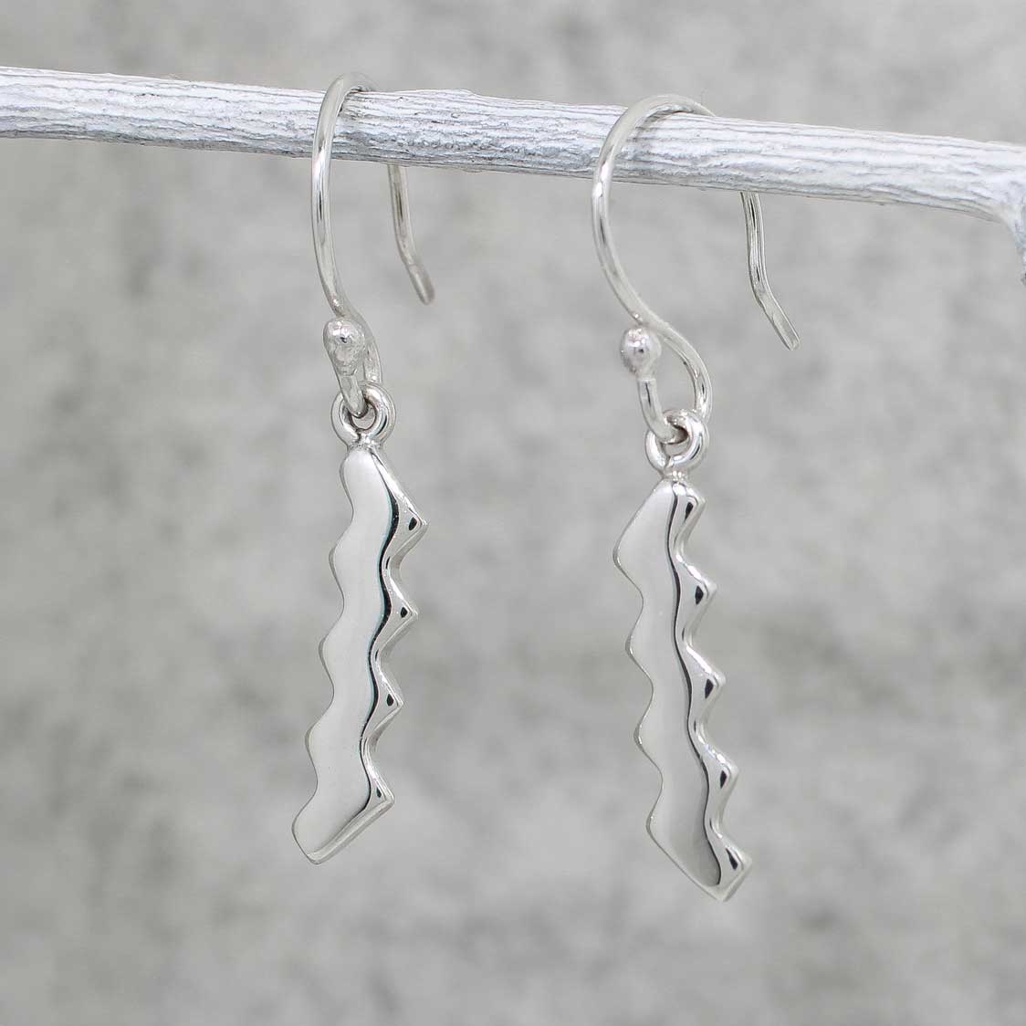 Éire Wild Atlantic Way Emblem Silver Dangle Earrings