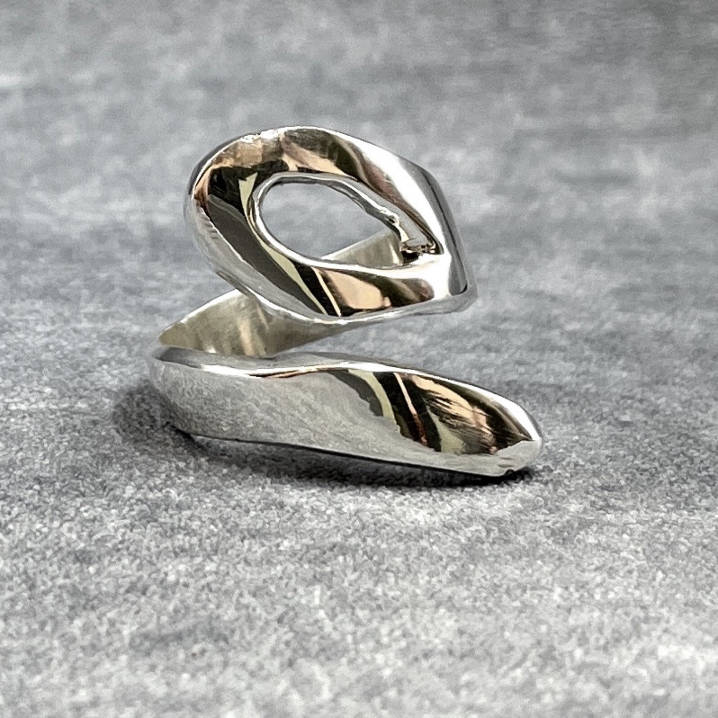Uisce - Open Wave Smooth Adjustable Silver Ring