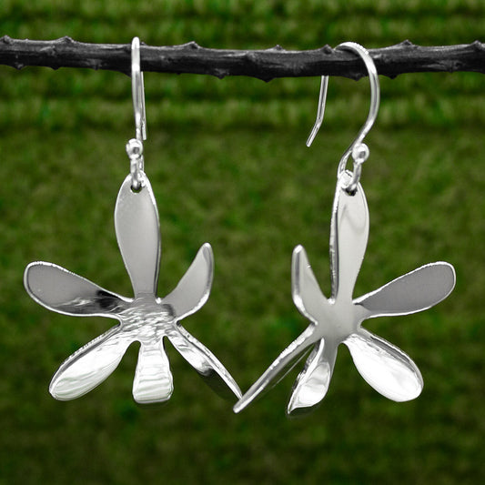 Moineir - Elia Silver Earrings - Dangle Curated and designed by Emilio Sotelo Jewelry for Croi Kinsale Jewellery in Kinsale West Cork Ireland Europe. Find exceptional handmade silver and gold jewellery at affordable prices for birthday gifts and Christmas presents. Handcrafted Silver jewelry. Find the best affordable jewellery
